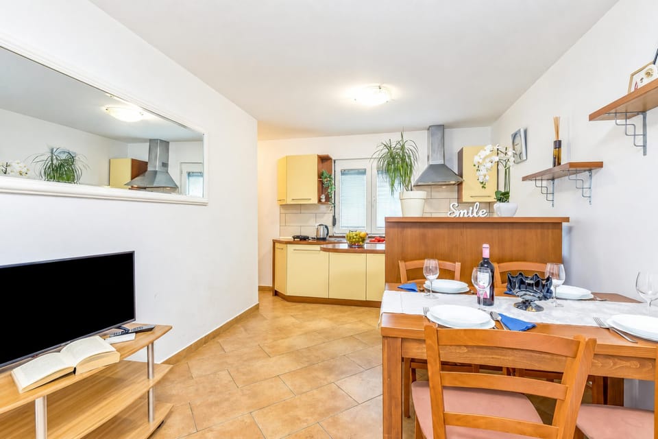 Kitchen and dining area
