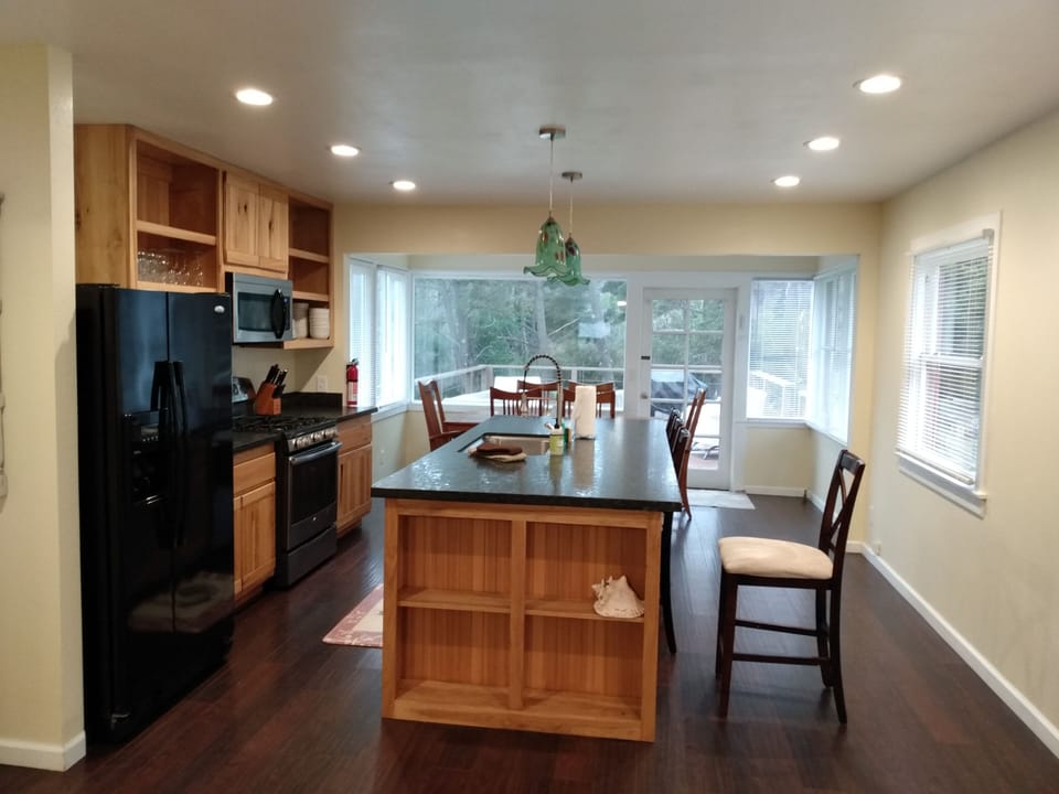 Full kitchen with large island. 