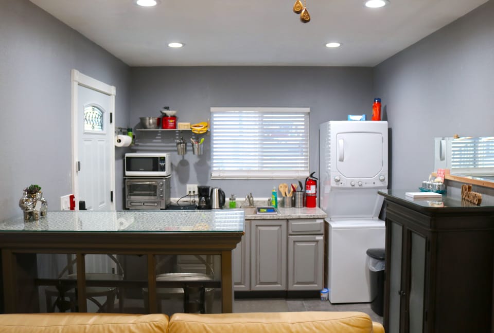 Spacious kitchen, diving and living area and 1 bedroom