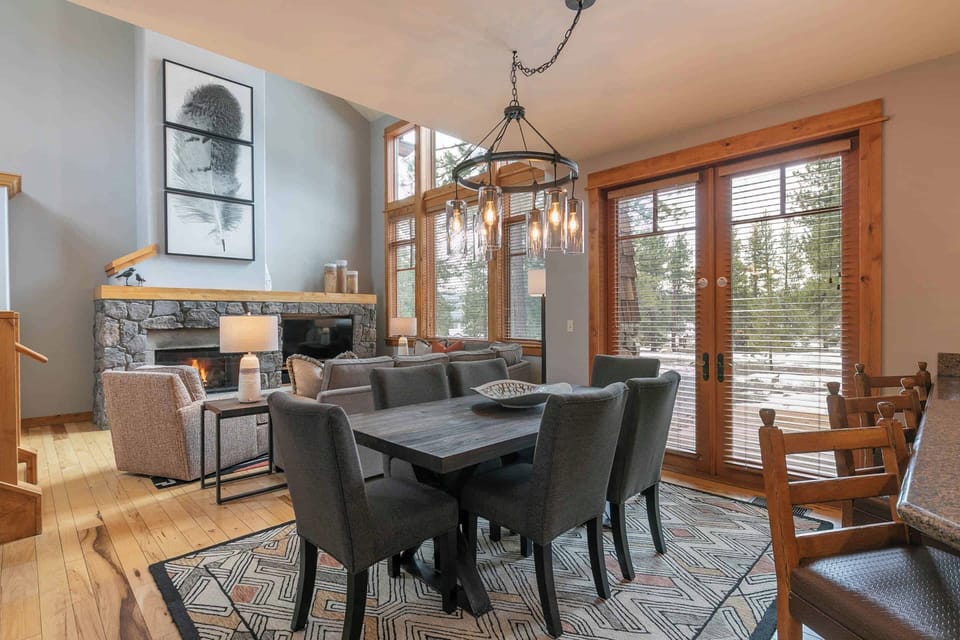 12557 Legacy Ct Unit 16B-print-025-020-Dining Room-3288x2192-300dpi