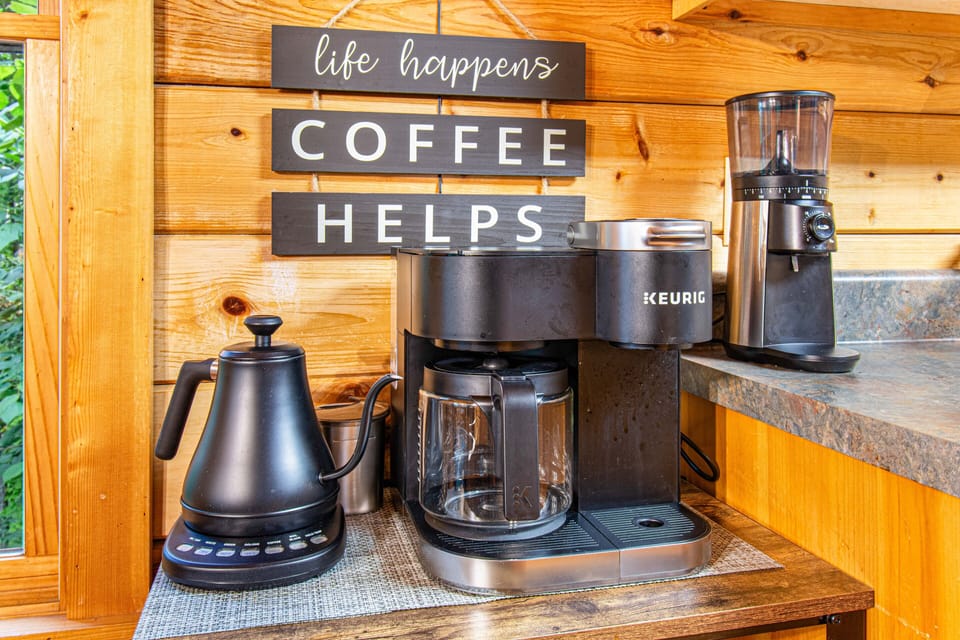 Dedicated coffee bar to make mornings easy and more enjoyable - for everyone!