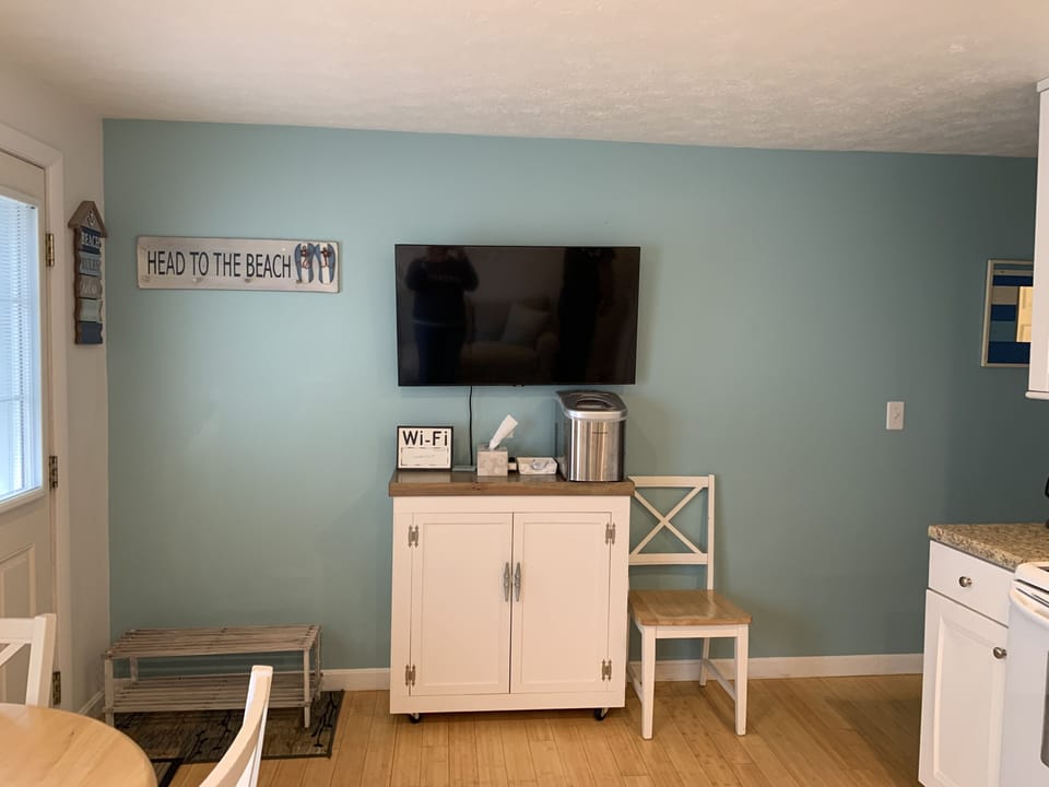 Living room 46” smart tv. 