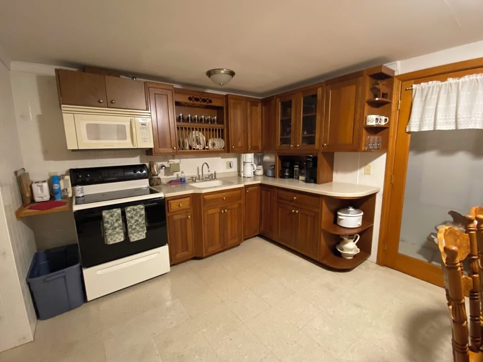 Kitchen has much more than the basics. 
