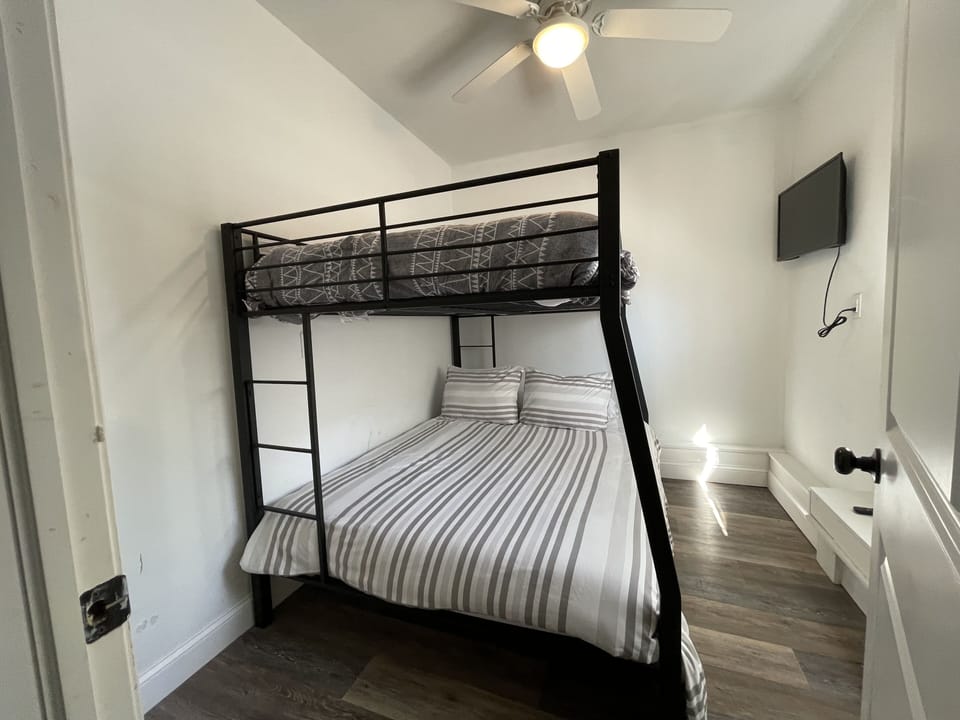 Back House Bunk Beds (Queen & Full)