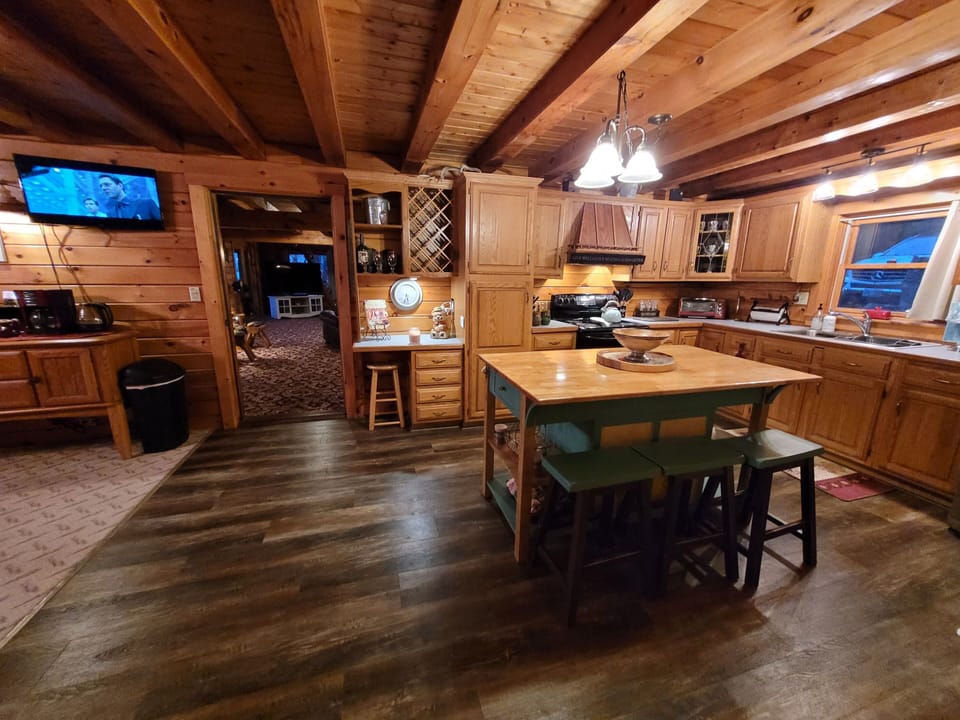 Kitchen that is fully stocked first level