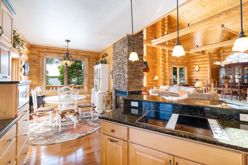 Breakfast nook