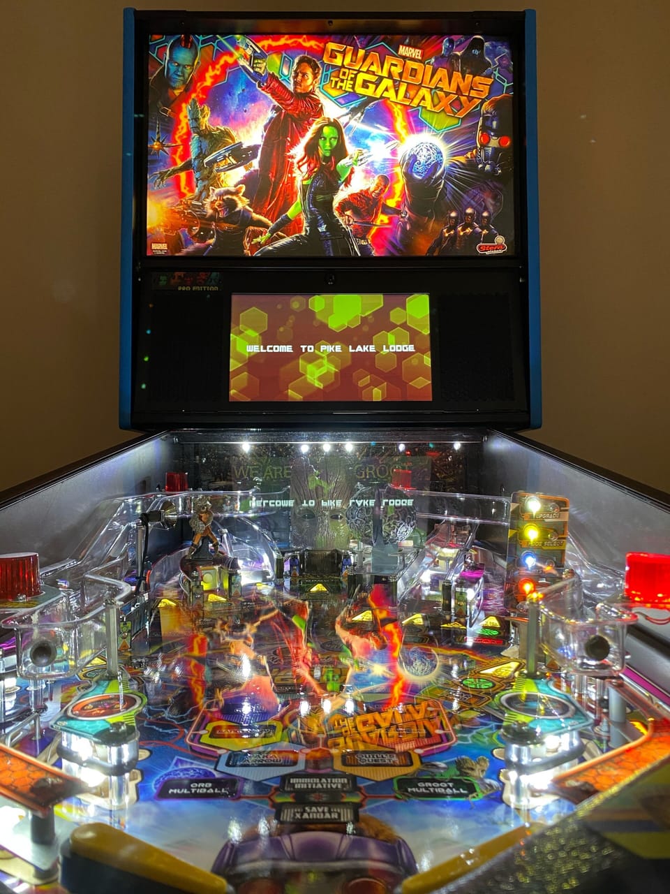 Lower level pinball game 