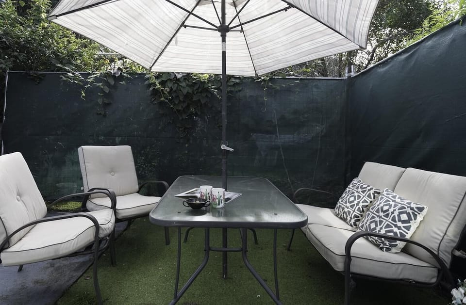 Balcony/Terrace/Patio