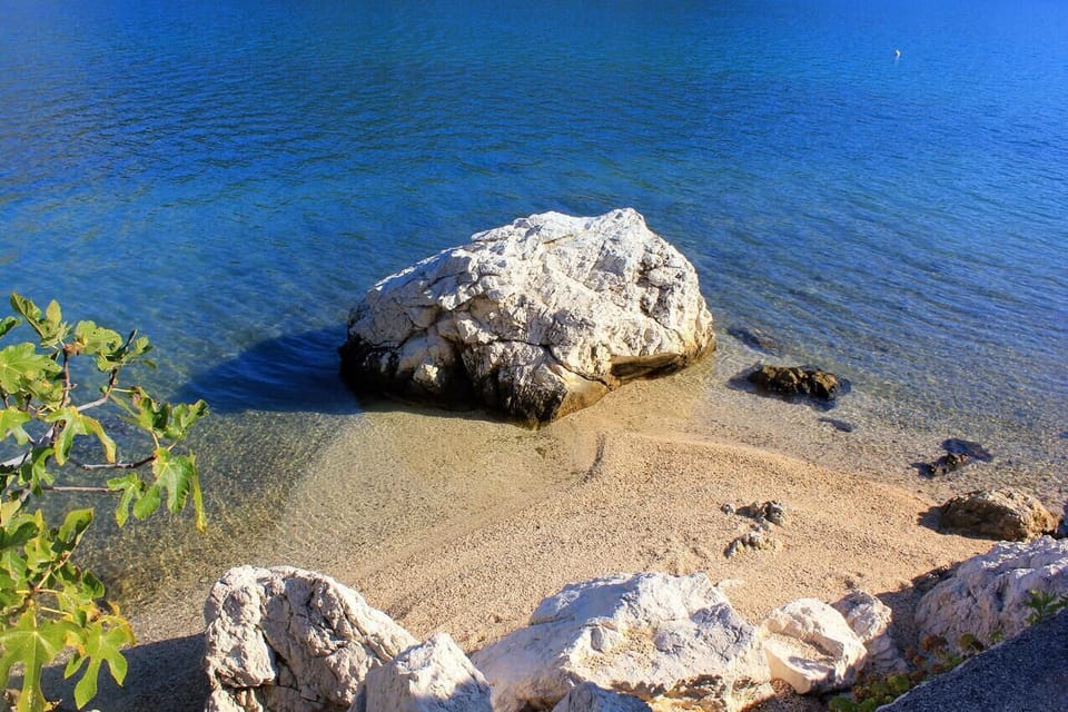 Nearby beaches