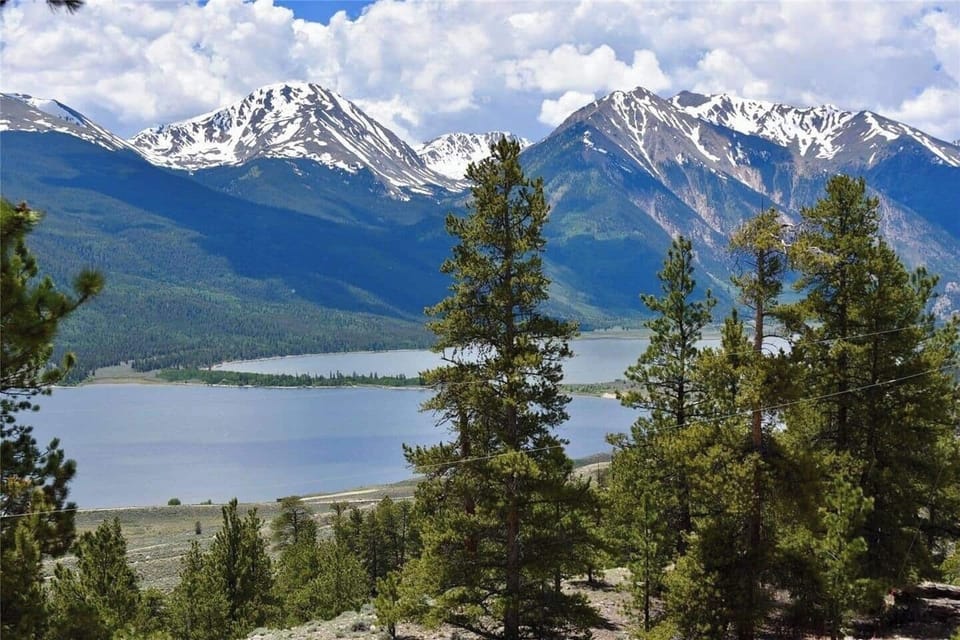 Find your peace amidst the tranquil lakes and towering mountains.