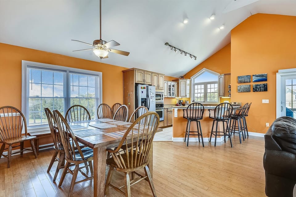 Main Level,Dining Area,