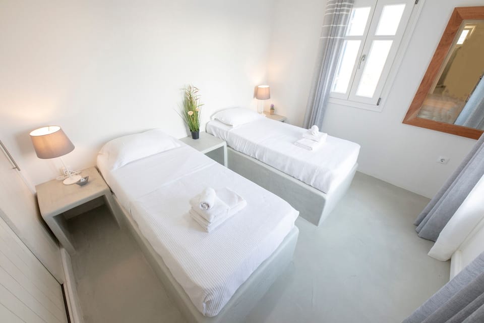 Villa Areti near Punda Beach with private pool, Jacuzzi and amazing views for 5