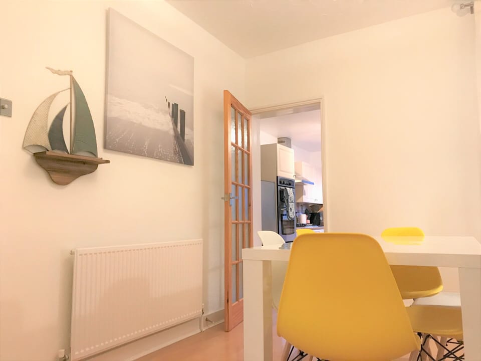 Dining Area Reverse View