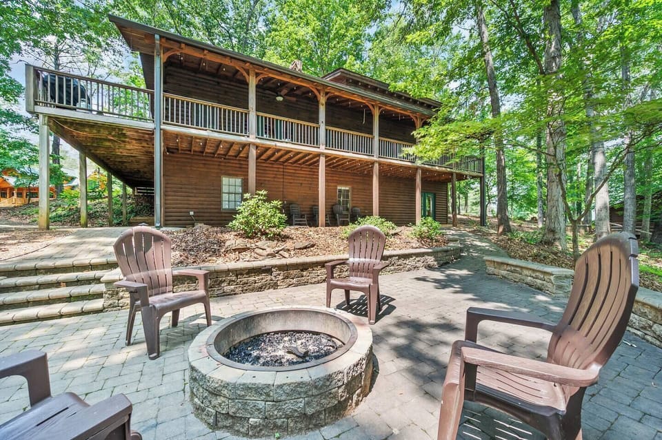 The Lodge with its fire pit and patio is the center of this amazing enclave of homes. This huge outdoor space has room for your entire group to gather around a roaring camp fire, telling stories and making memories that will last a lifetime.