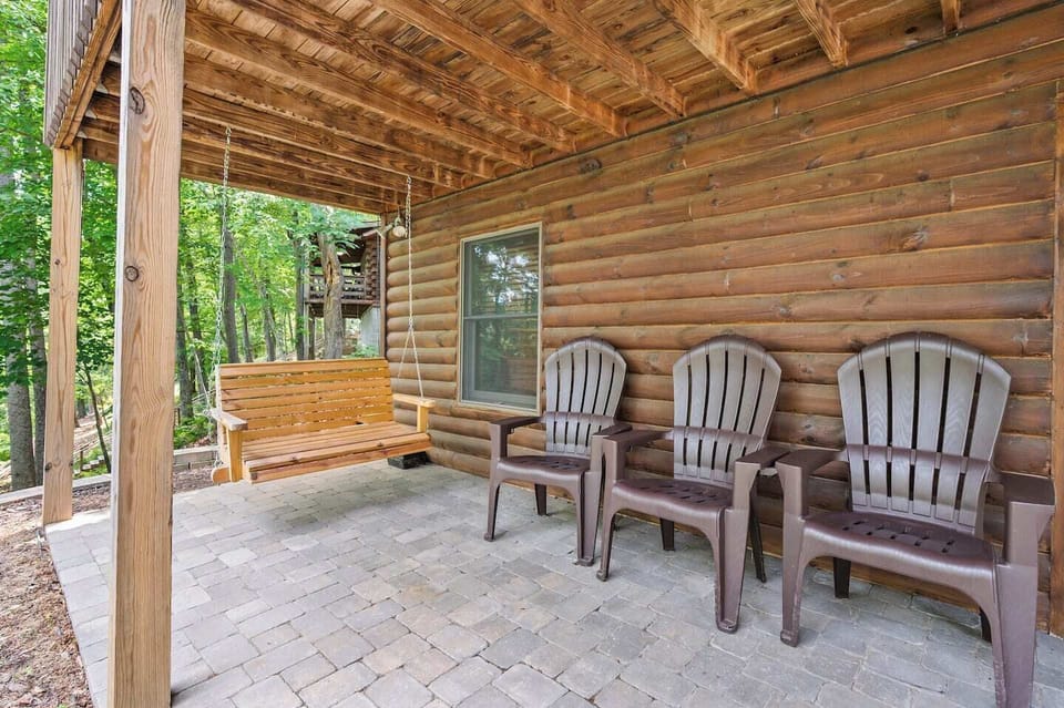 Even on the hottest days, it is nice and cool on the lower patio deck. Relaxing, listening to the sounds of the lake, or planning the days adventure, you will love this spot.