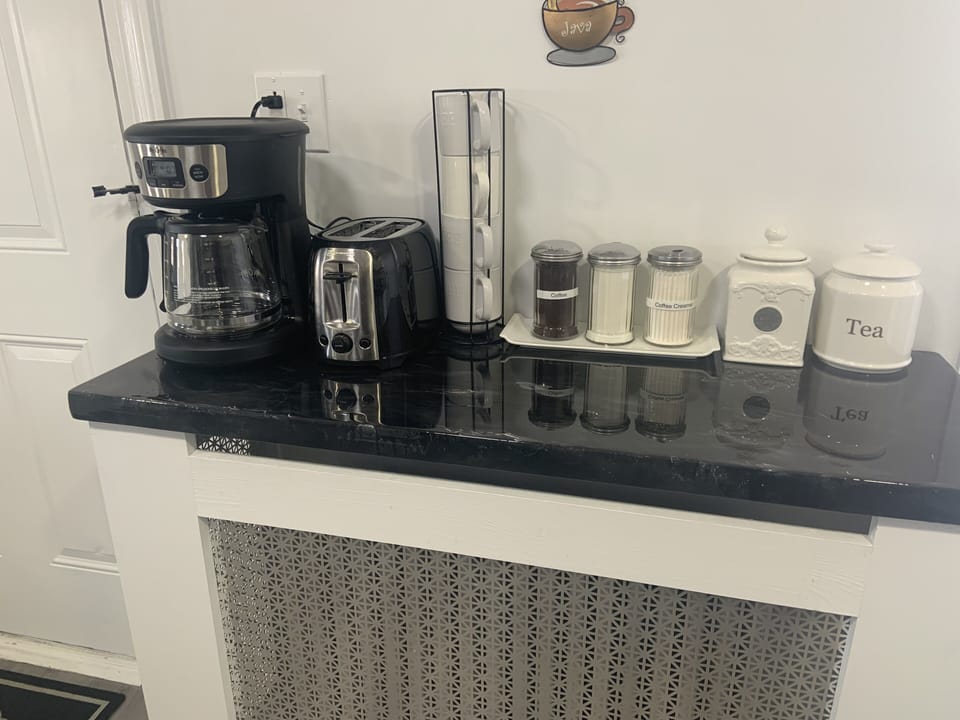 Coffee counter 