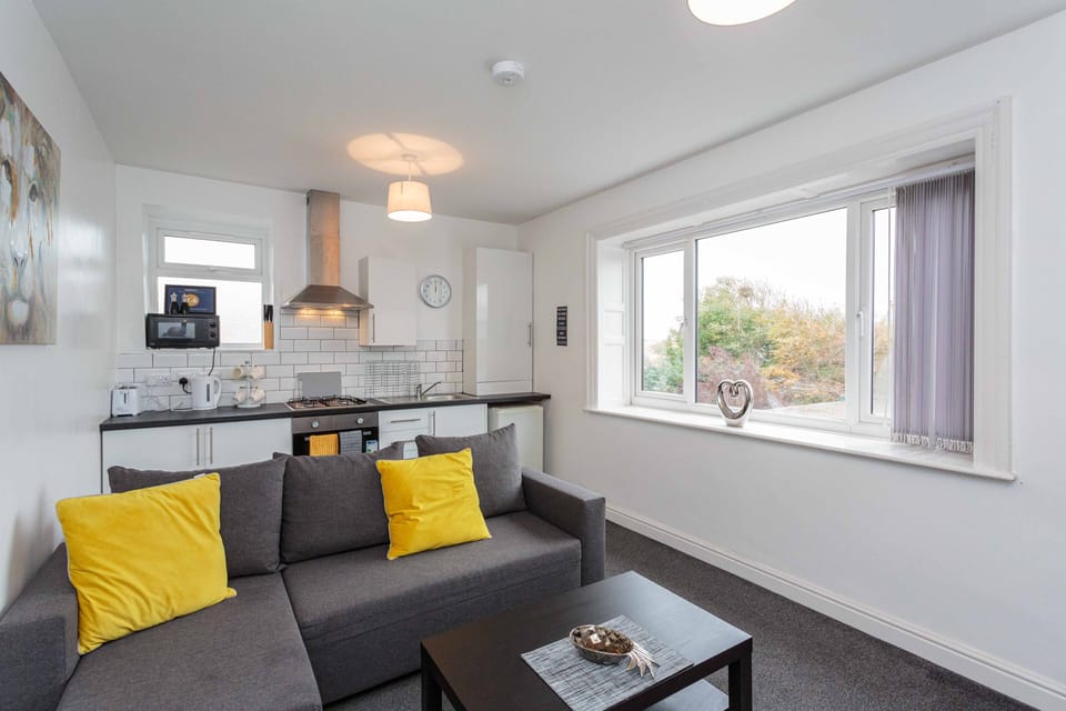 Living Room / Lounge