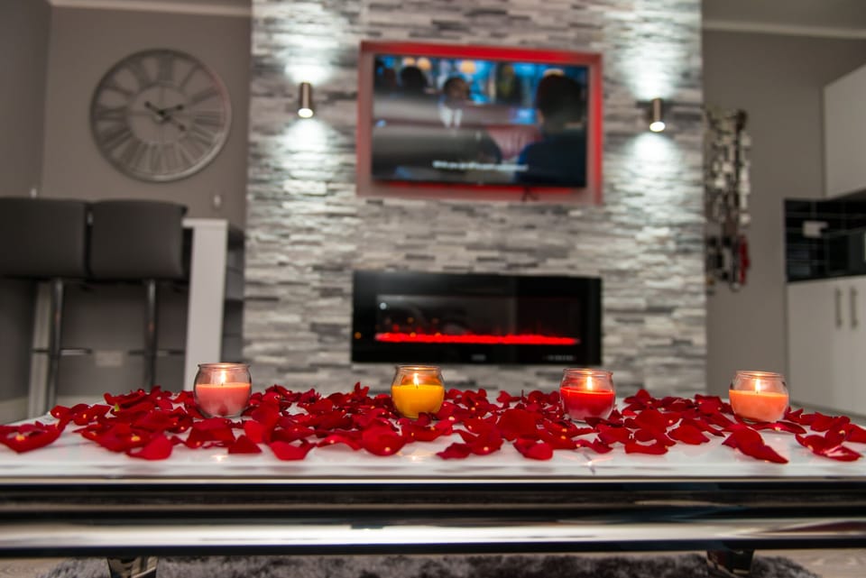 Living Room / Lounge