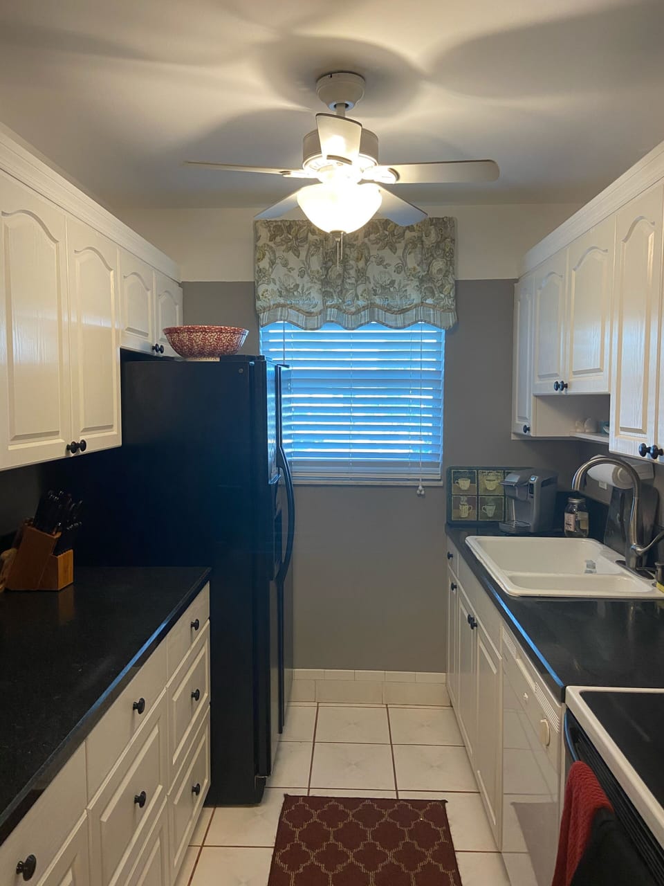 Fully appointed kitchen, newer appliances, countertops & cabinets with drawers.