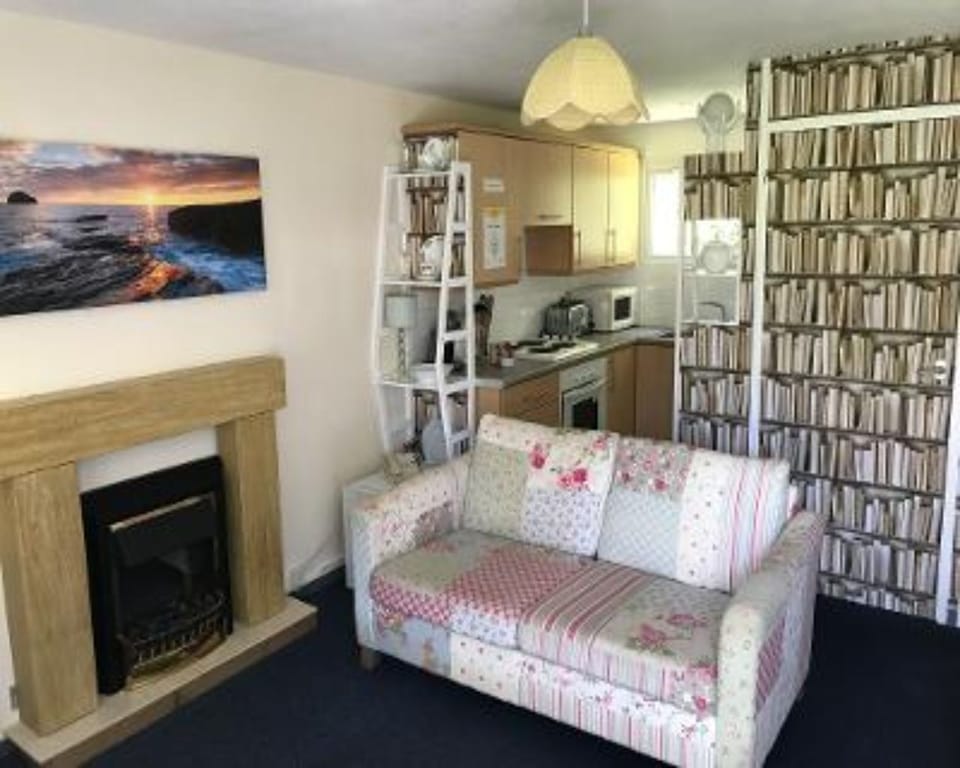 Living Room / Lounge