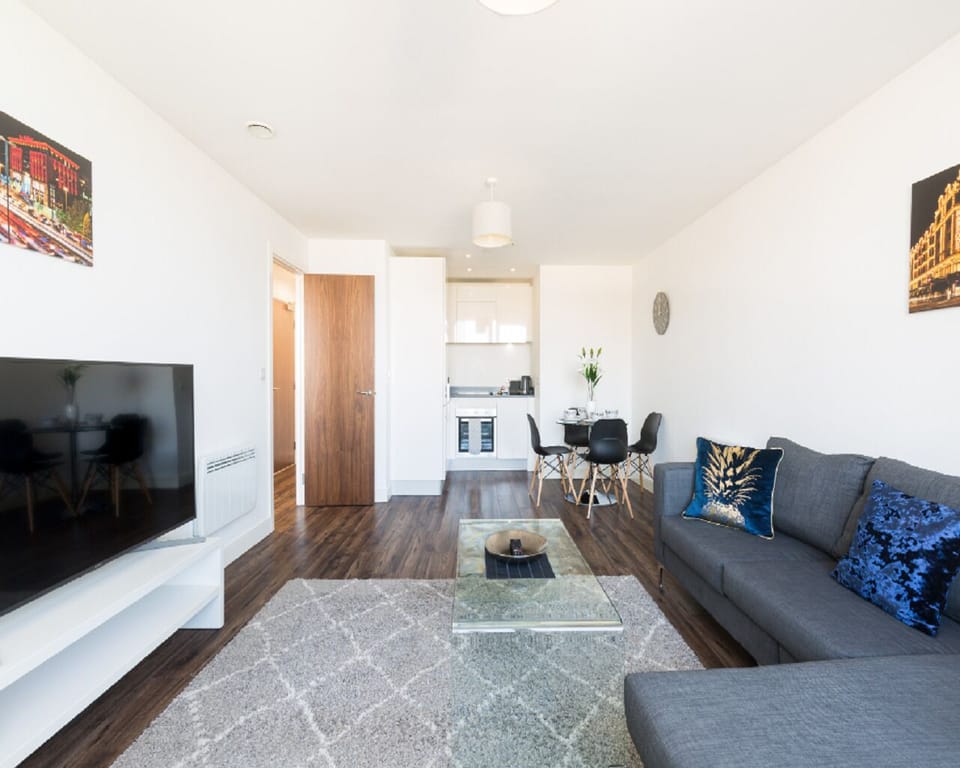 Living Room / Lounge