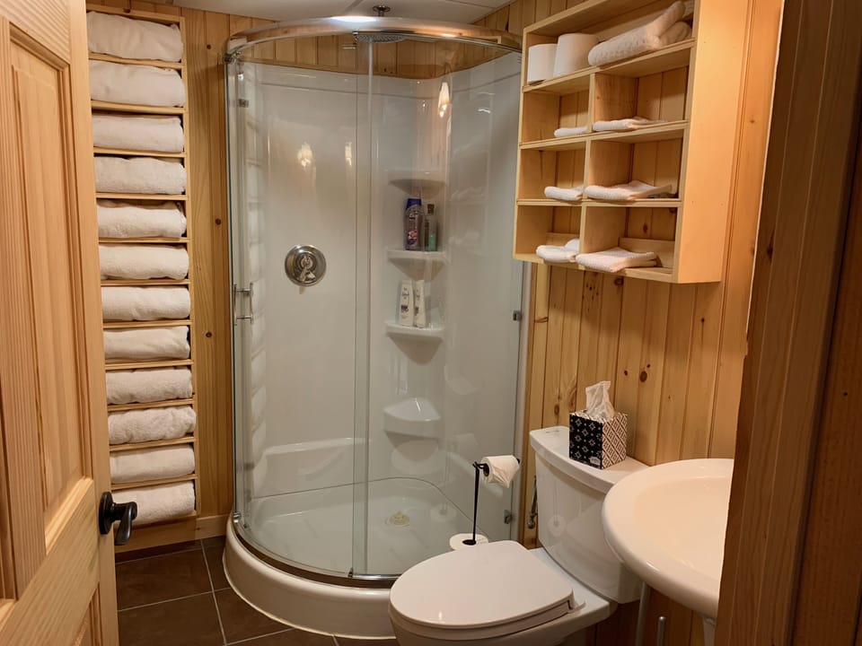 Full bath at the basement level.