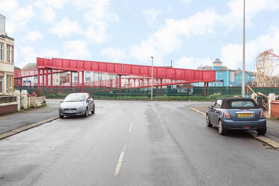 Red Bridge to Pleasure Beach & The Sea Front