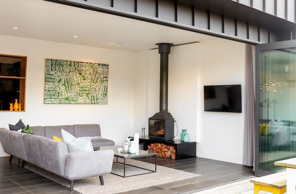 ENJOY INDOOR \ OUTDOOR LIVING - THE PERFCT ENTERTAINERS HOME.