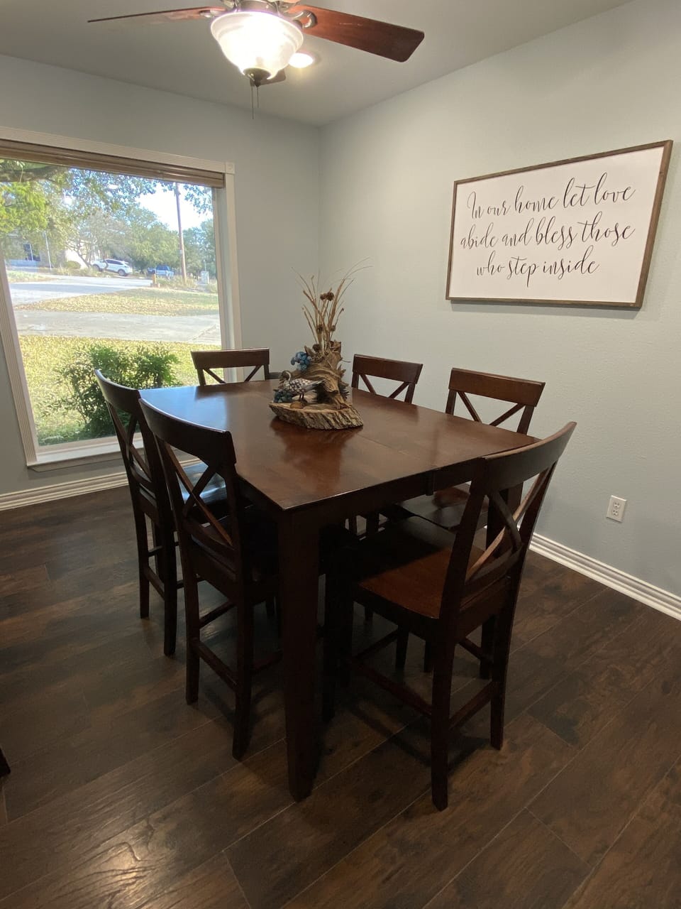Front dining area