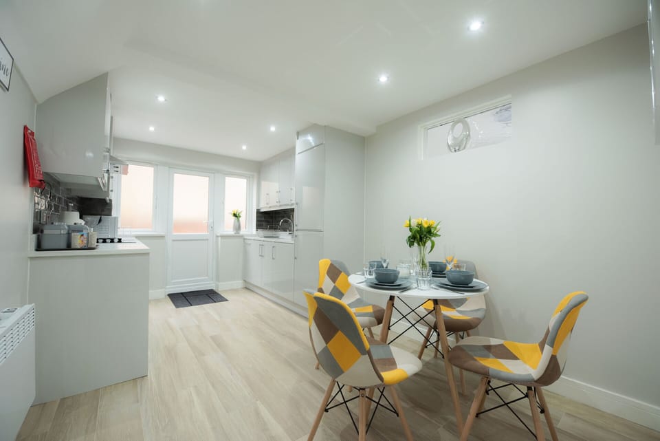 Deluxe Apartment - Kitchen/Dining Room