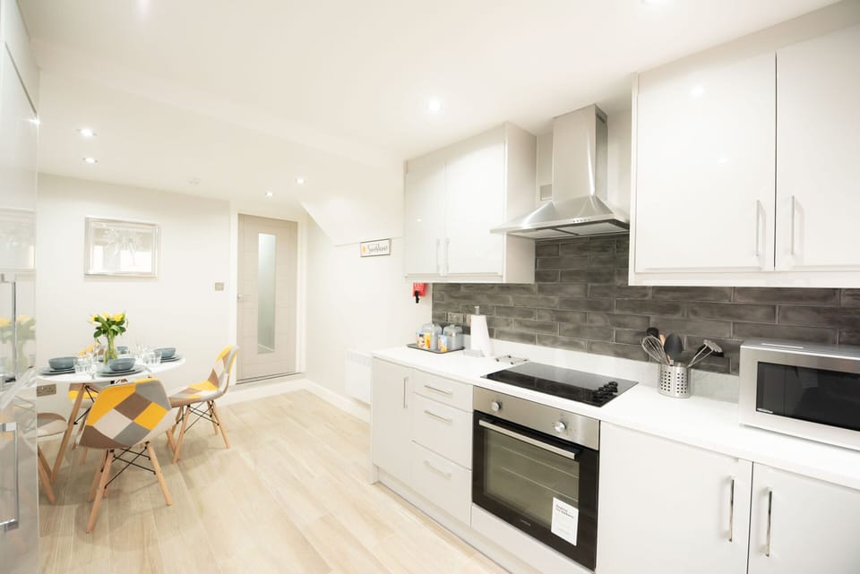 Deluxe Apartment - Kitchen/Dining Room