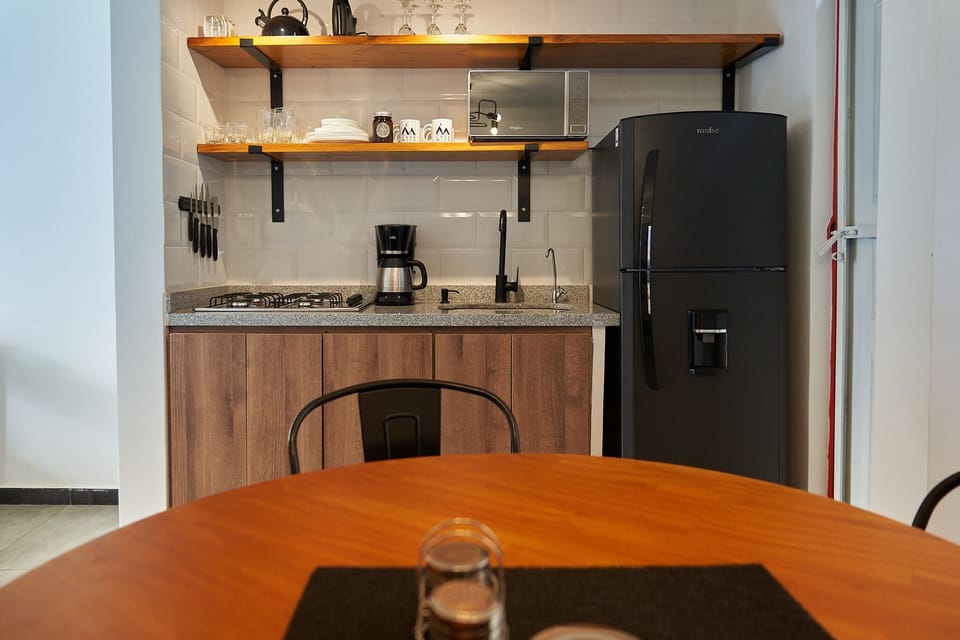 fully equipped kitchen