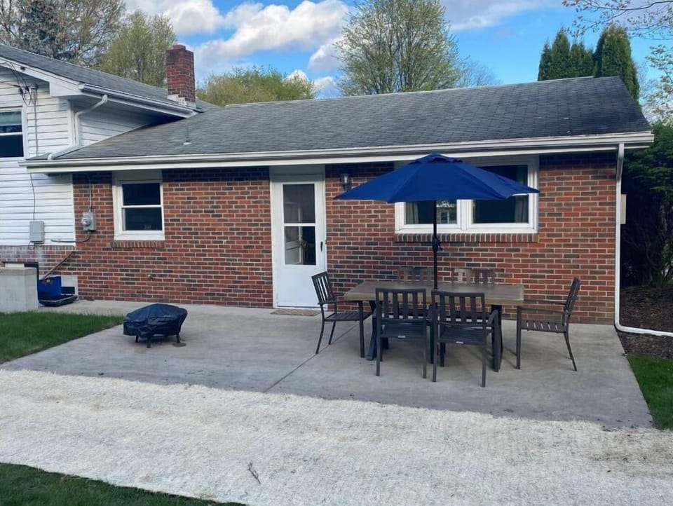 Large patio for outside entertaining