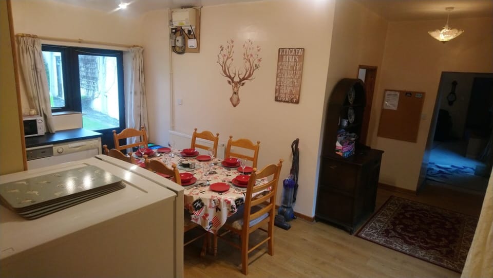 Carreg Bwa Kitchen/ Hallway