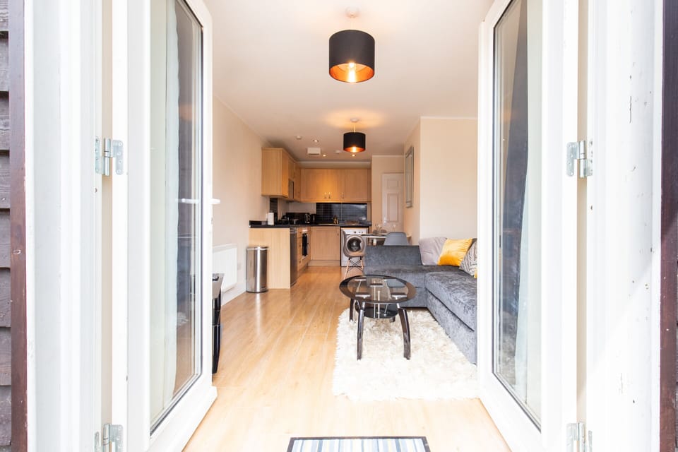 Lounge Open Plan Kitchen/Dining Area