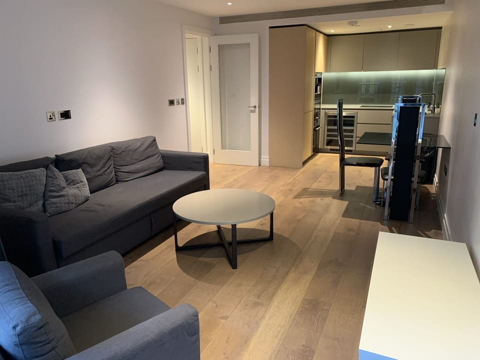 Living Room / Lounge
