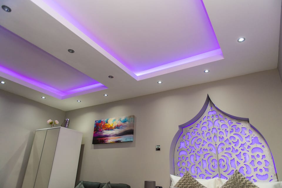 Living Room / Lounge