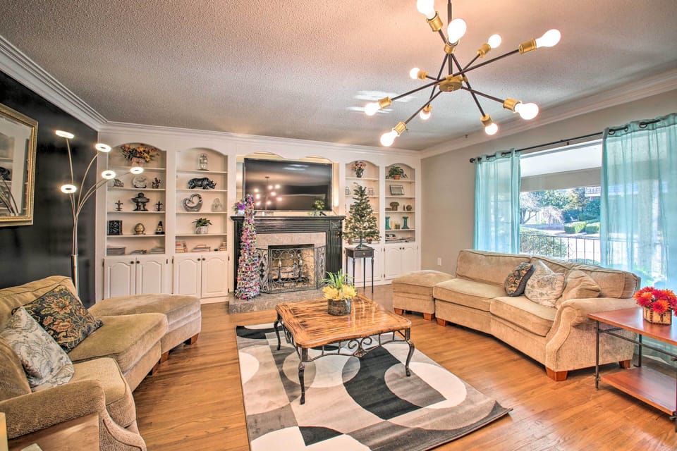 Hot Springs Vacation Rental | 5BR | 3BA | Stairs Required | 3,650 Sq Ft