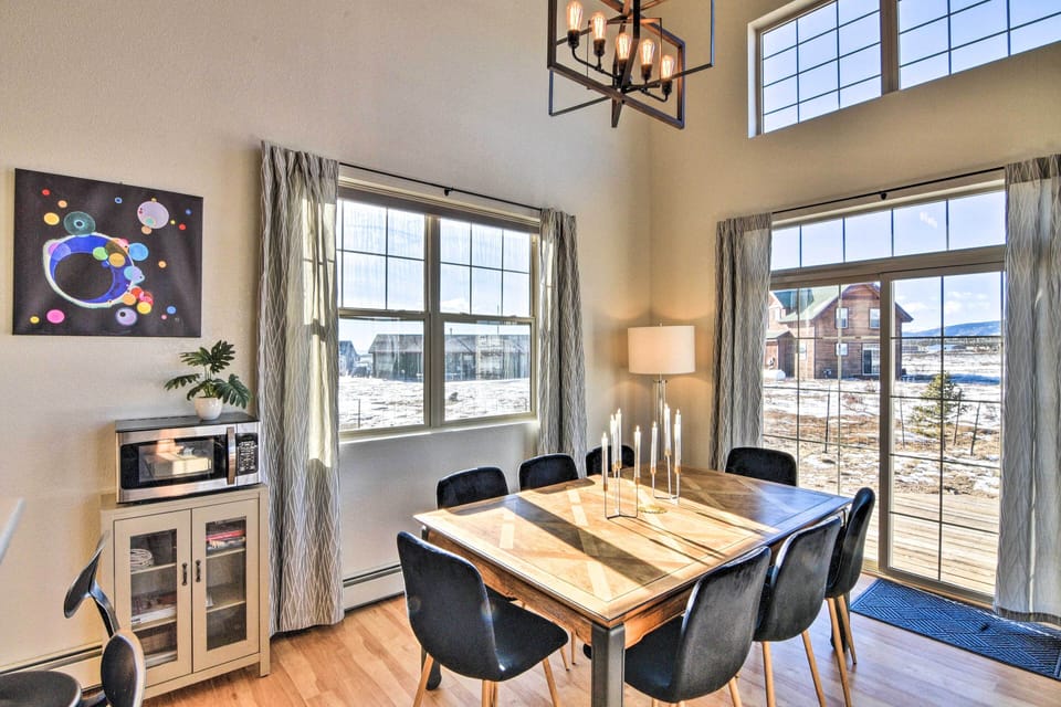 Dining Room | Silverware Provided