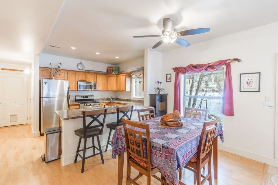 Open Dining Area with seating for 4