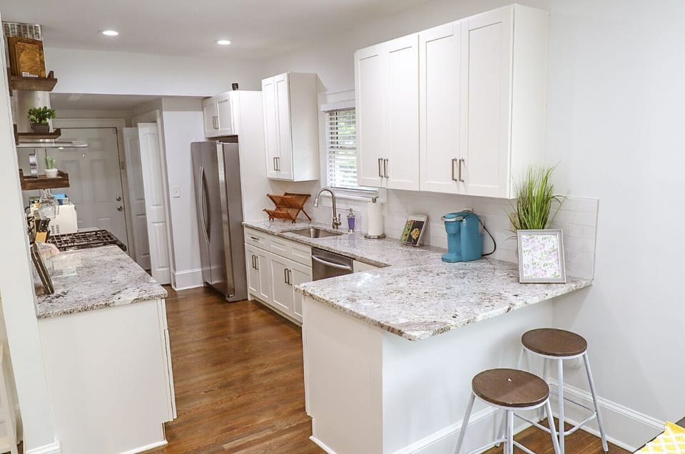 Kitchen features