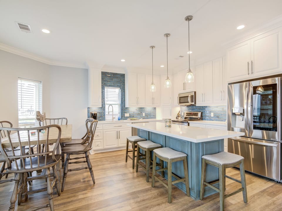 Kitchen is fully stocked with cookware, cutlery and more!