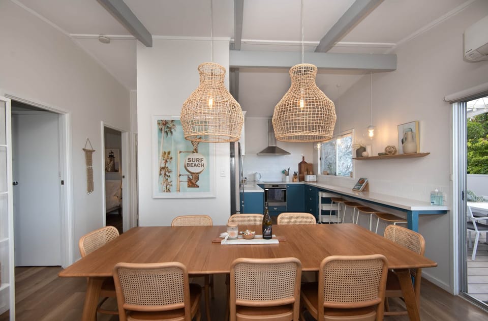Dining (Upper level) - table extendable to seat 11