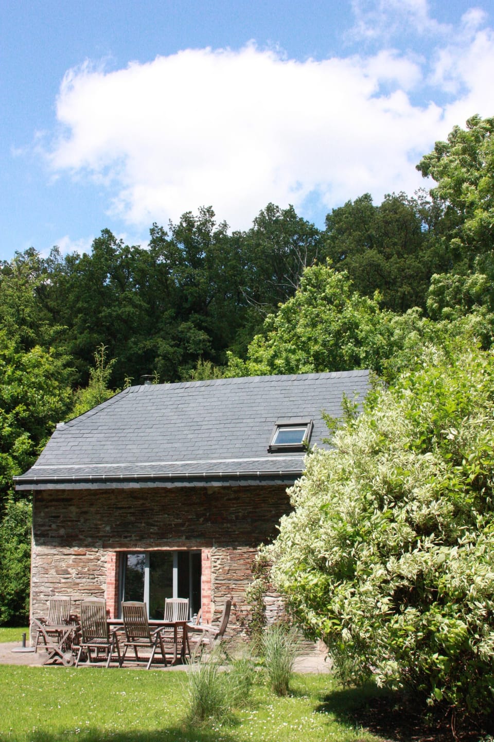 The Stag-Spotting - The house and the garden