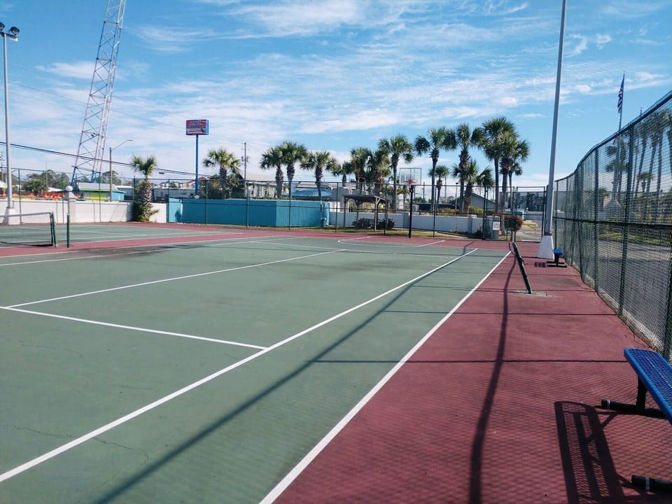 Tennis/Basketball Court