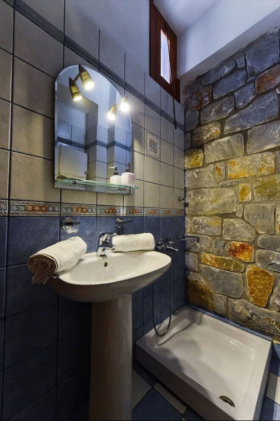 Villa Sofia's toilet shower