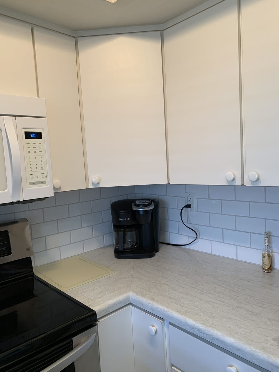 Keurig single & full coffee pot