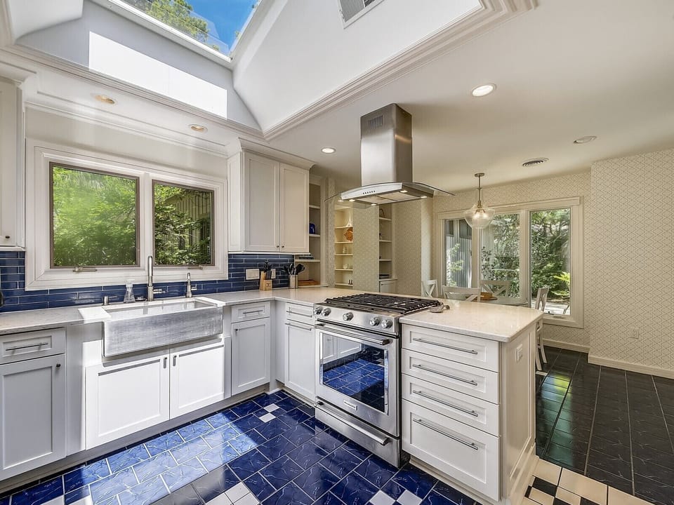 Kitchen at 10 Swing About