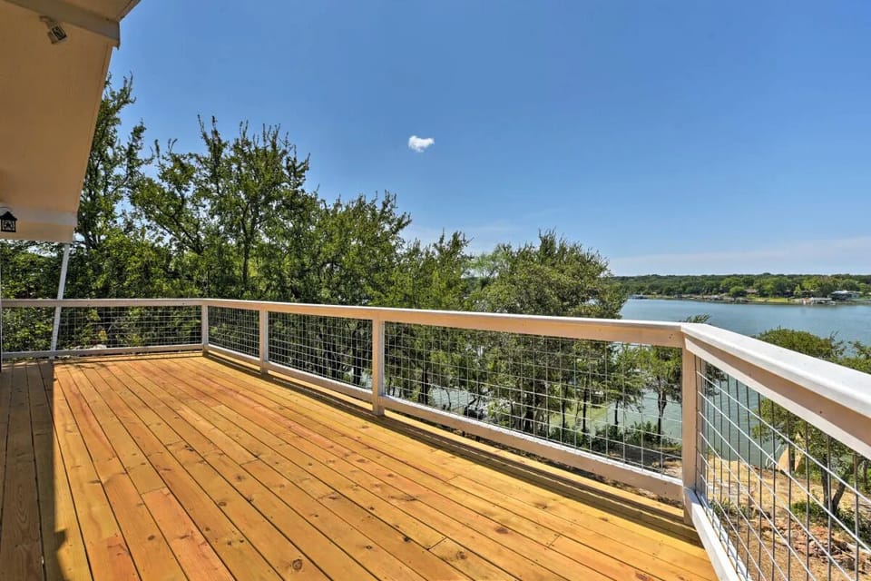Upper Deck