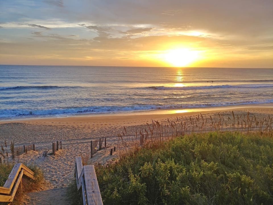 Just Three Blocks From The Beautiful Outer Banks Beaches!